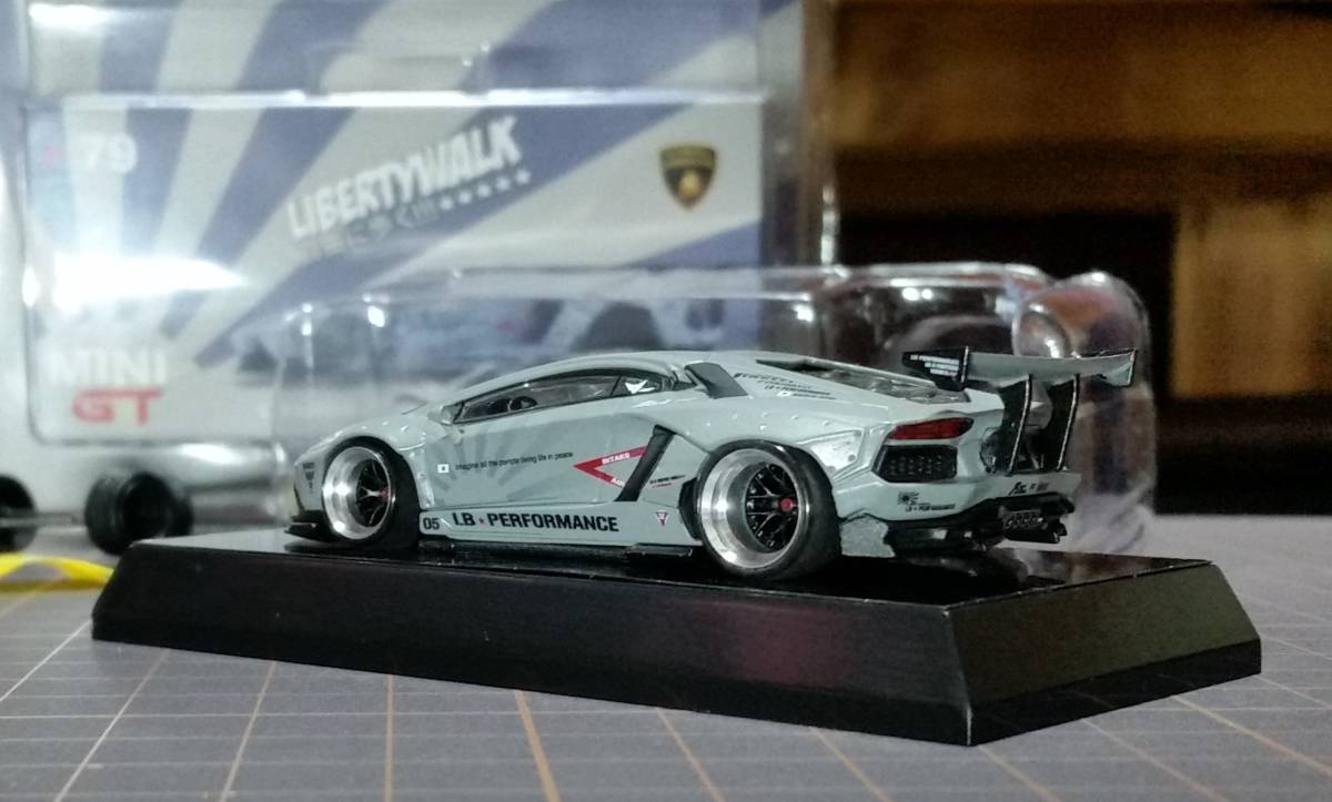 1/64 改 MINI GT LB WORKS Lamborghini Aventador ランボルギーニ