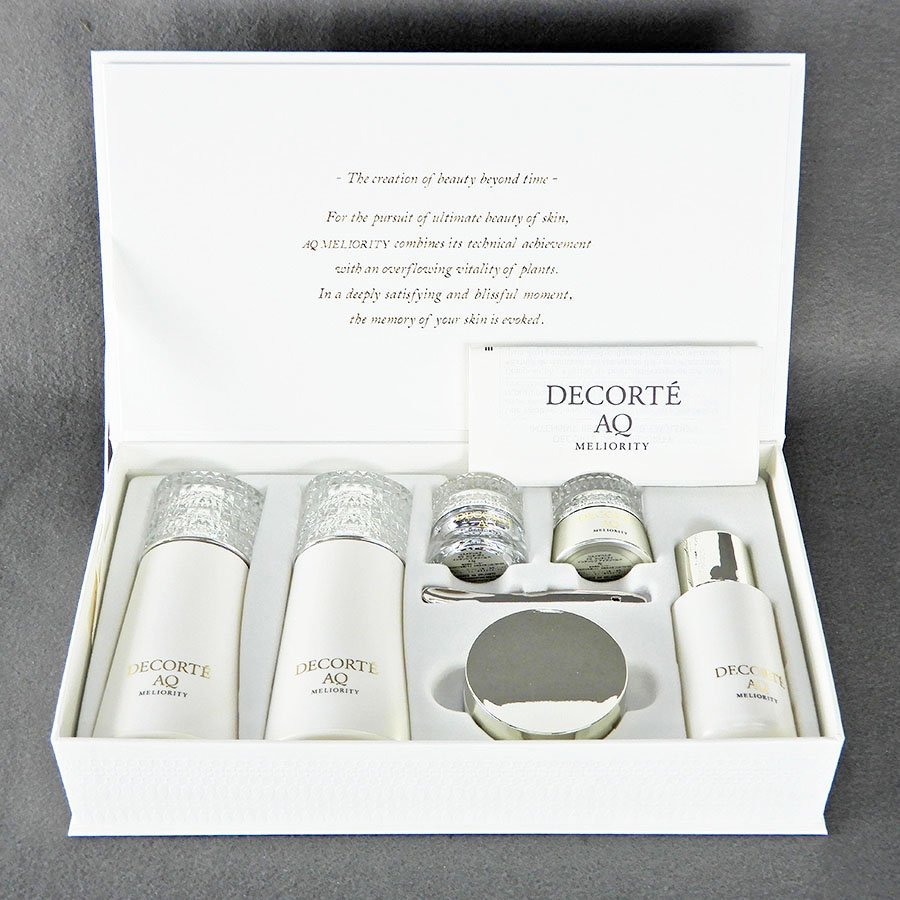 DECORTE AQ ミリオリティラグジュリアスコフレnトライアルセット　新品 コスメデコルテ / AQ ミリオリティ ラグジュリアス コフレの公式商品