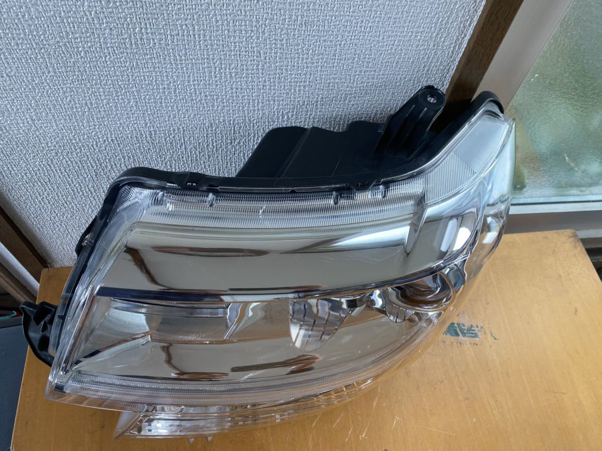 タントカスタム LA600S 純正 LED ヘッドライト 左 KOITO 100