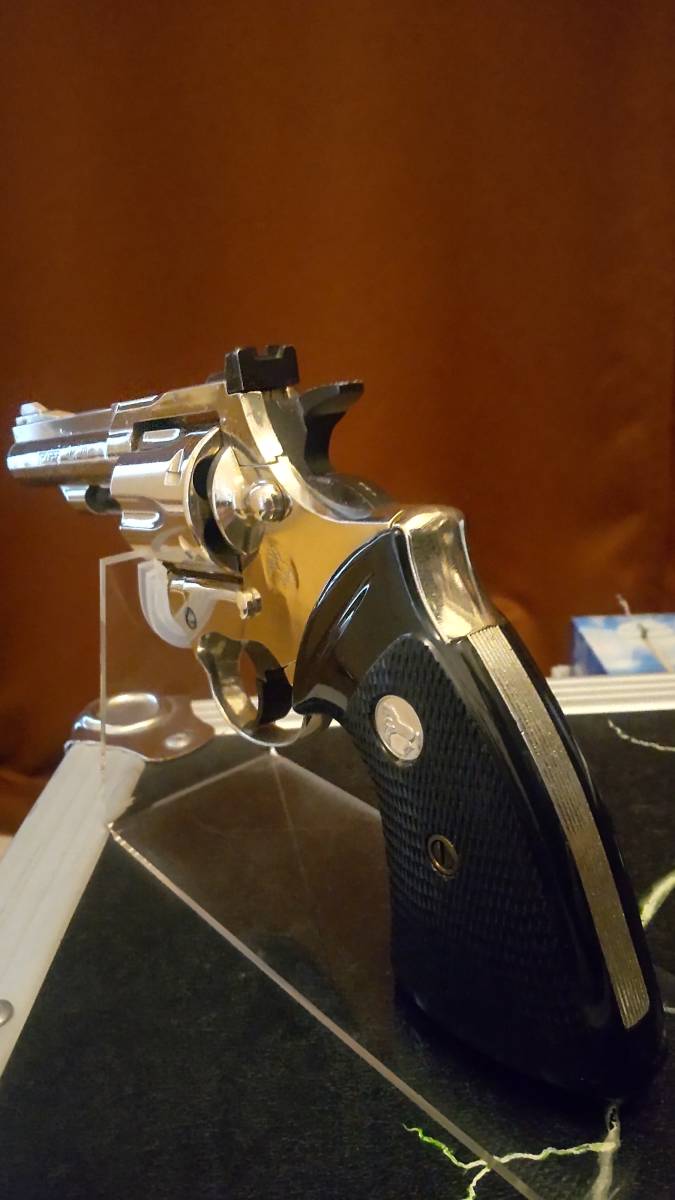 コクサイ金属製コルトトルーパーMK3 4インチ_4