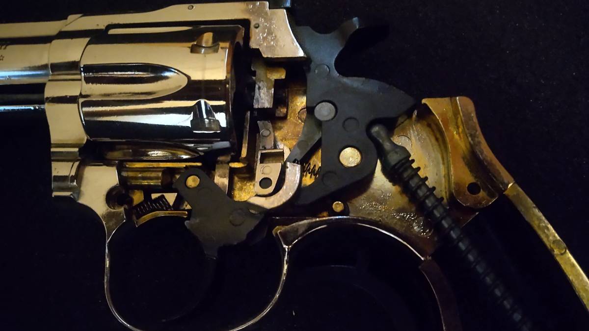 コクサイ金属製コルトトルーパーMK3 4インチ_9