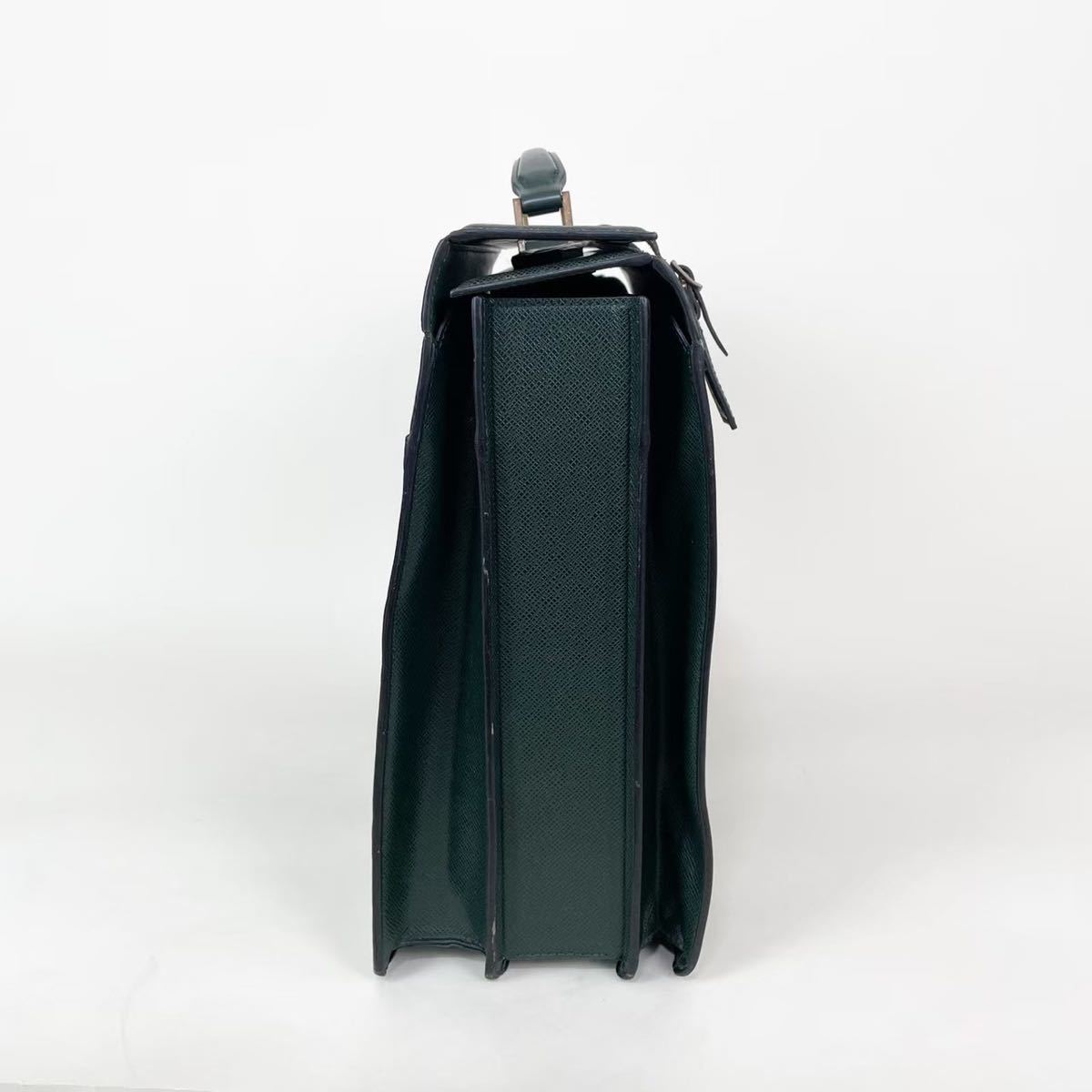 LOUIS VUITTON ルイヴィトン M30024 タイガ ウラル ブリーフケース 