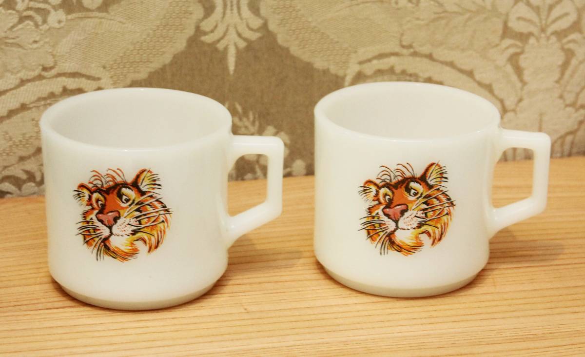 ペアーでお得なファイヤーキング マグ】FIRE KING MUG☆ESSO エッソ 