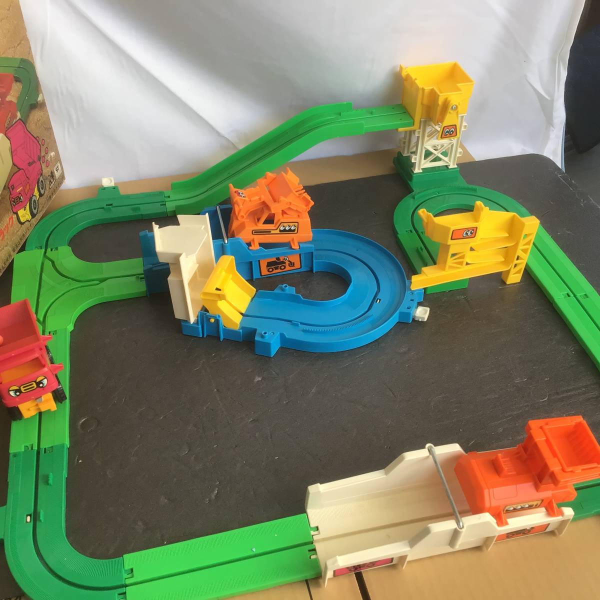 TOMY トミー はたらくじどうしゃ ビッグローダー 説明書付き 昭和