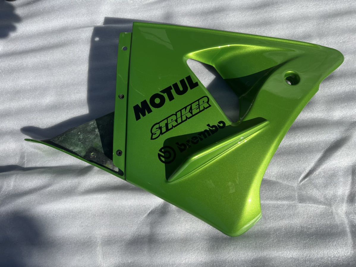 KAWASAKI ZX-12R A型 外装セットその2予備、交換を検討されている方へ