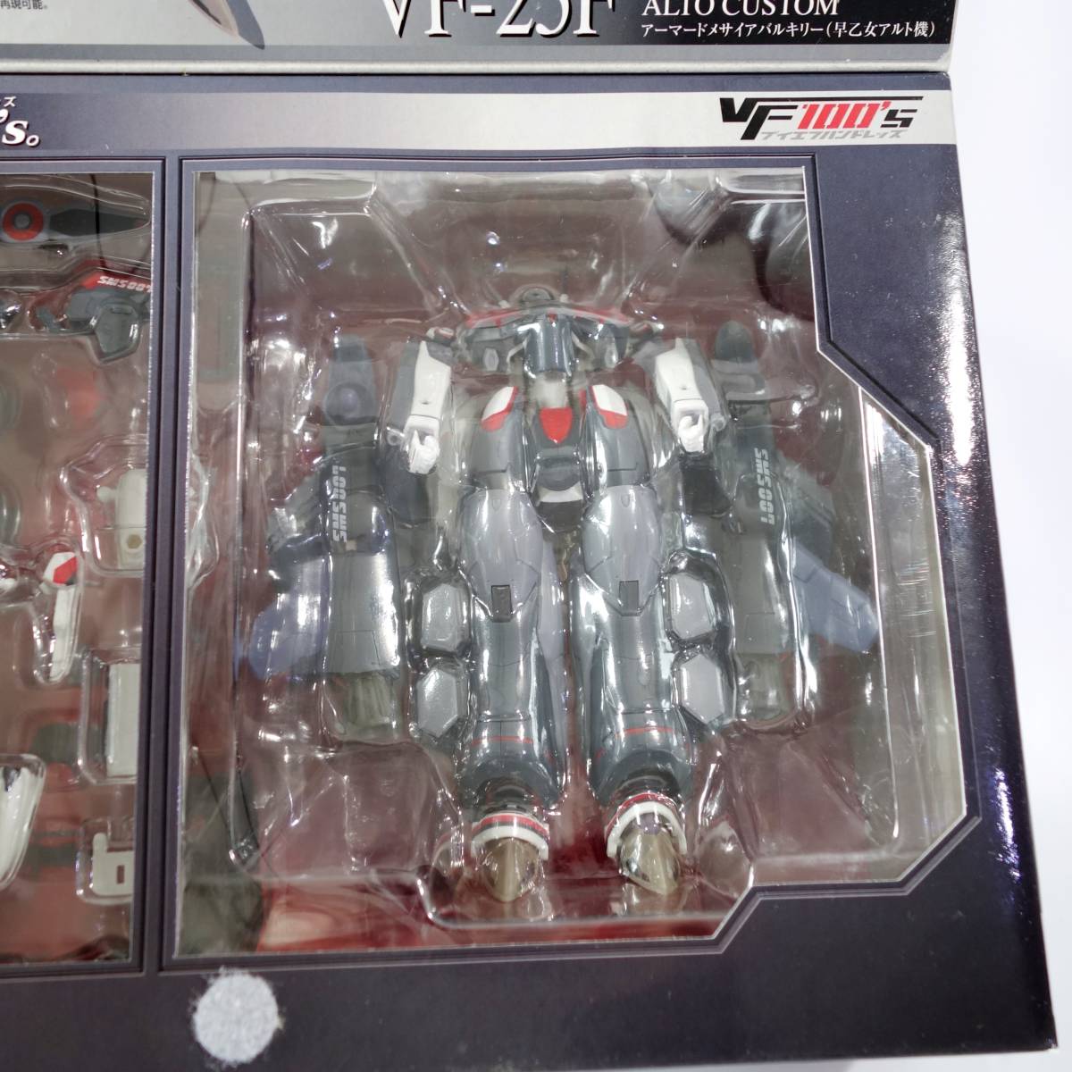 VF100