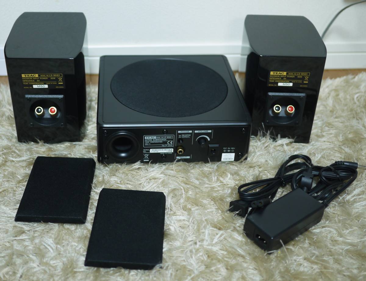希少　未開封　TEAC ステレオイヤホン 01 TEAC | デスクトップで低振動で重低音、ティアックからReference