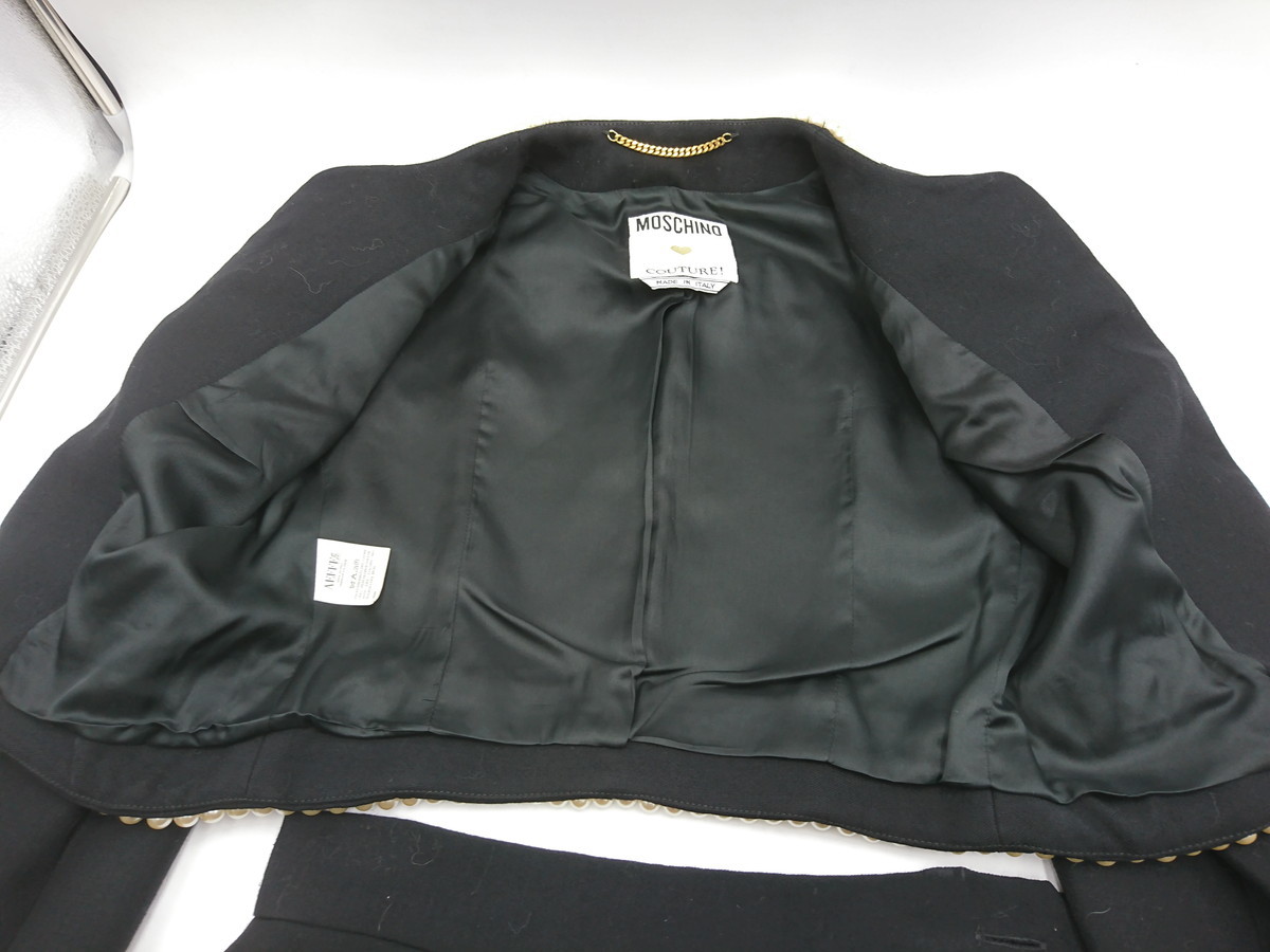 Y11-69 ★中古品★モスキーノクチュール MOSCHINO COUTURE スーツ★ | ELLE ファッション レディース モスキーノ創立40周年を4人のスタイリストが祝福！2024年春夏 MOSCHINO（モスキーノ）｜2019春夏NY、ロンドン、ミラノ、パリコレクション
