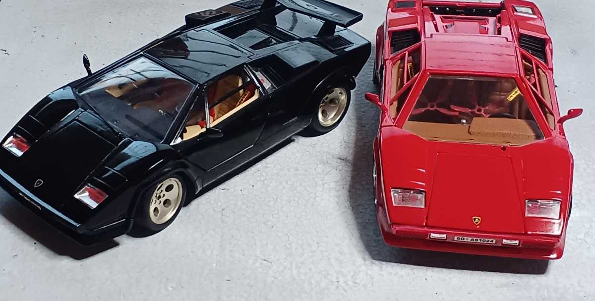 ランボルギーニ カウンタック 2台セット 1/18 ランボルギーニ　ブラーゴ ランボルギーニ 1⁄18 カウンタック ブラーゴ 1:18 Lamborghini