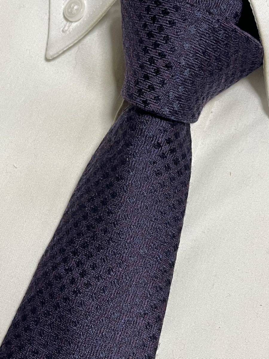 ほぼ未使用 ″Brioni″ ブリオーニ 細身 ドット ブランドネクタイ 211125 ブリオーニ ネクタイ Brioni N-MADISON 最終価格ブリオーニ パープル系