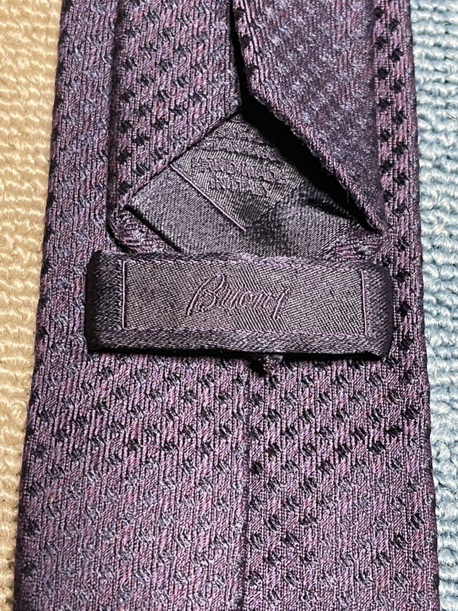 ほぼ未使用 ″Brioni″ ブリオーニ 細身 ドット ブランドネクタイ 211125 ブリオーニ ネクタイ Brioni N-MADISON 最終価格ブリオーニ パープル系