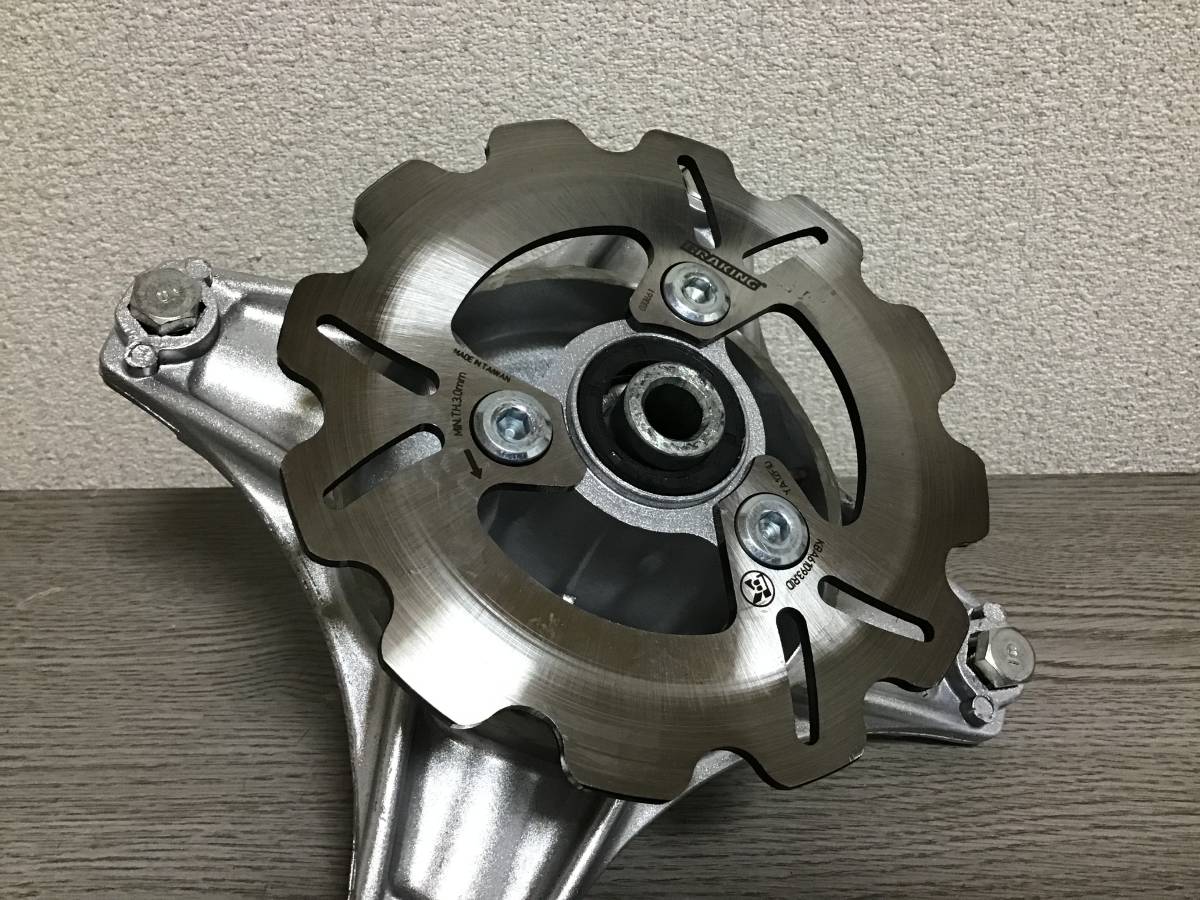 ダックス シャリー 4本スポークハブ ディスク化 ブレンボ 2ポット新