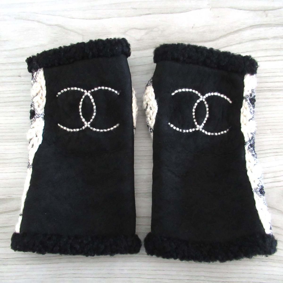 美品 CHANEL シャネル ココマーク ムートン×ツイード フィンガーレス 