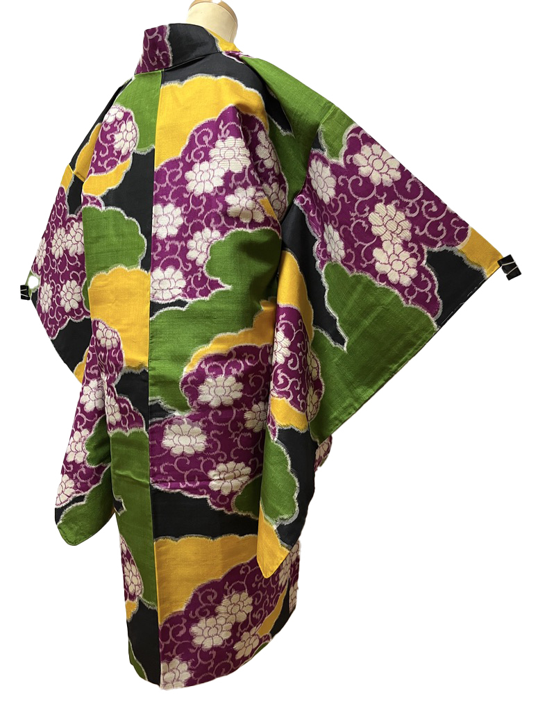 限定SALE，本物保証 正絹 アンティーク 長羽織 銘仙 / 身丈101.5cm 袖丈66cm / 瑞雲 / 菊唐草 / しつけ糸あり / 同梱可 / 羽織のみの販売(アンティーク着物)｜売買されたオークション情報、yahooの商品情報をアーカイブ アンティーク着物