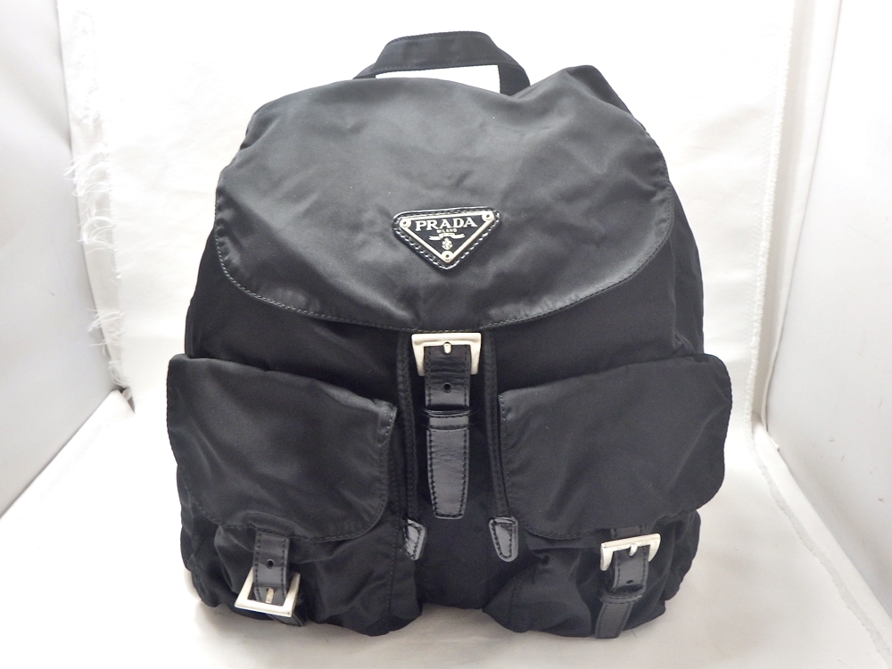 格安 販売 PRADA リュック バックパック 巾着 ナイロン ブラック 三角