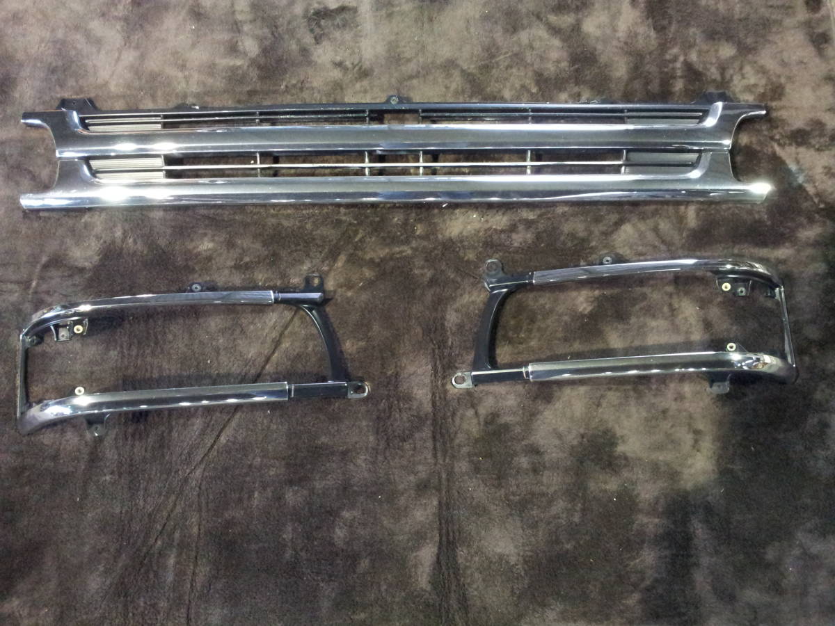 日野　テラヴィプロフィア メッキ フロントグリル/ライトベゼル 左右セット R4-11-15