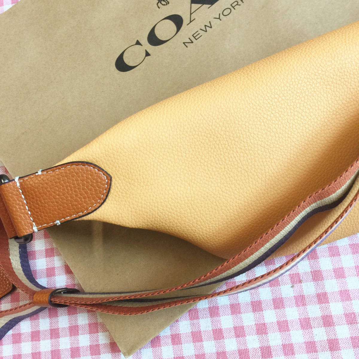 COACH × Disney 白雪姫 ウエストバッグ F72952 中古 COACH × Disney