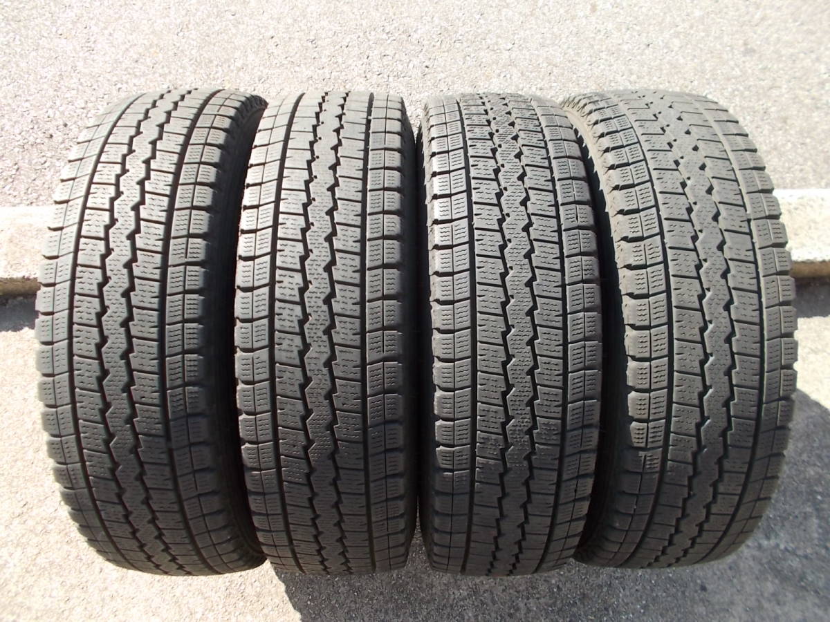 ダンロップ 195／80r15 107／105l 4本の通販 : 195⁄80R15 107⁄105N DUNLOP