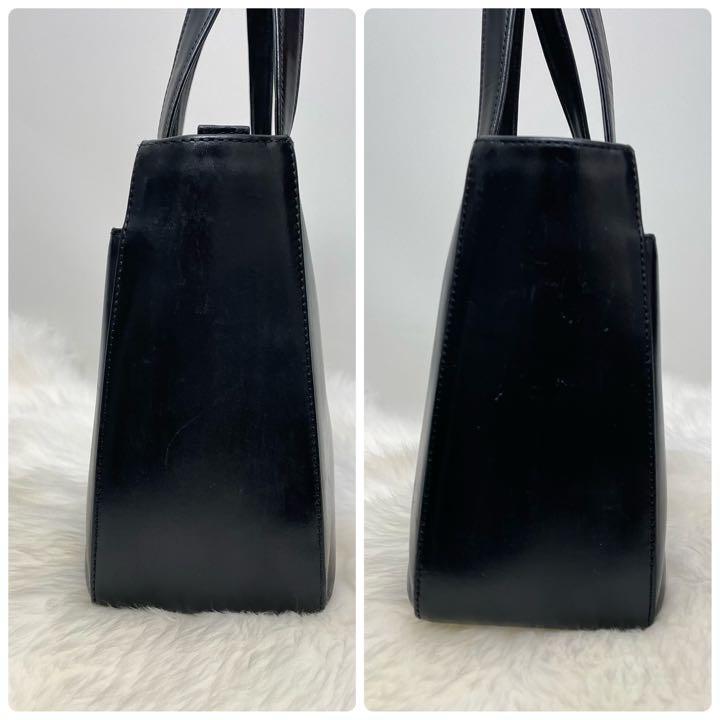 BURBERRY ノバチェック ハンドバッグ 本革 ブラック 74 BURBERRY