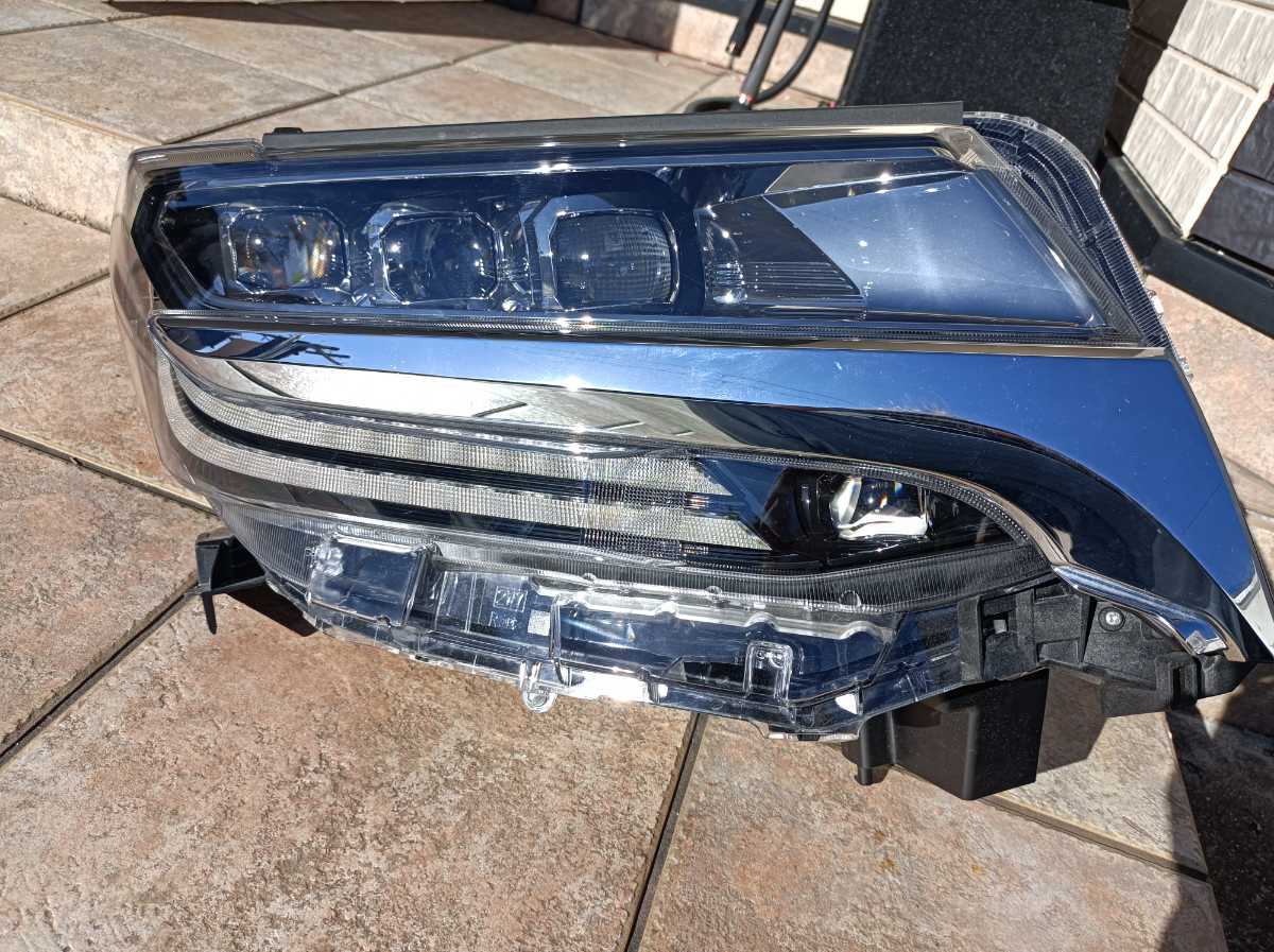 ★送料無料　GGH30W アルファード　右ヘッドライトユニット　補修有　ICHIKOH　58-91★