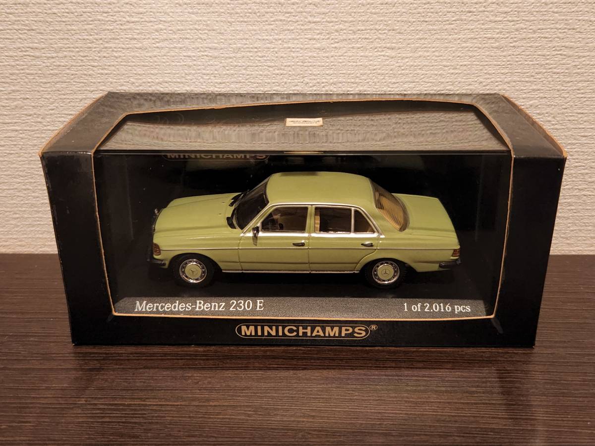 ミニチャンプス 1/43 メルセデス・ベンツ 230E 1976-85 グリーン W123 ミディアムクラス