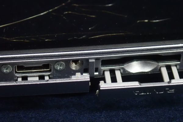 Vita PlayStation Sony Black 3G&frasl;Wi-Fiモデル Model &frasl; Crystal com: Wi-Fi 3G ブラック vita PCH-1100 #G4 A