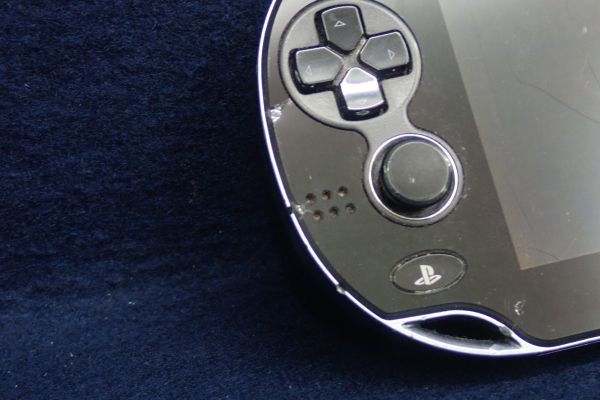 Vita PlayStation Sony Black 3G&frasl;Wi-Fiモデル Model &frasl; Crystal com: Wi-Fi 3G ブラック vita PCH-1100 #G4 A