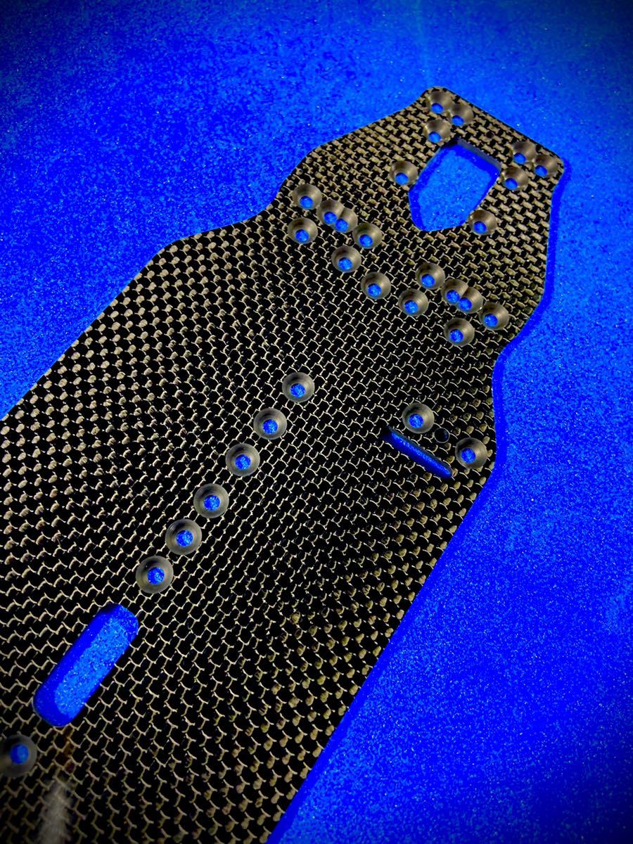 XRAY T4 2020 メインシャーシ 2.2㎜ 艶あり平織カーボン 日本製 蕨山