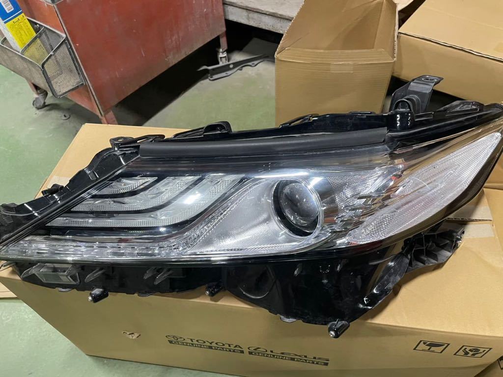 カムリ AXVH70 AXVH75 70系 ヘッドライト左 前期 KOITO 33-233 取付一