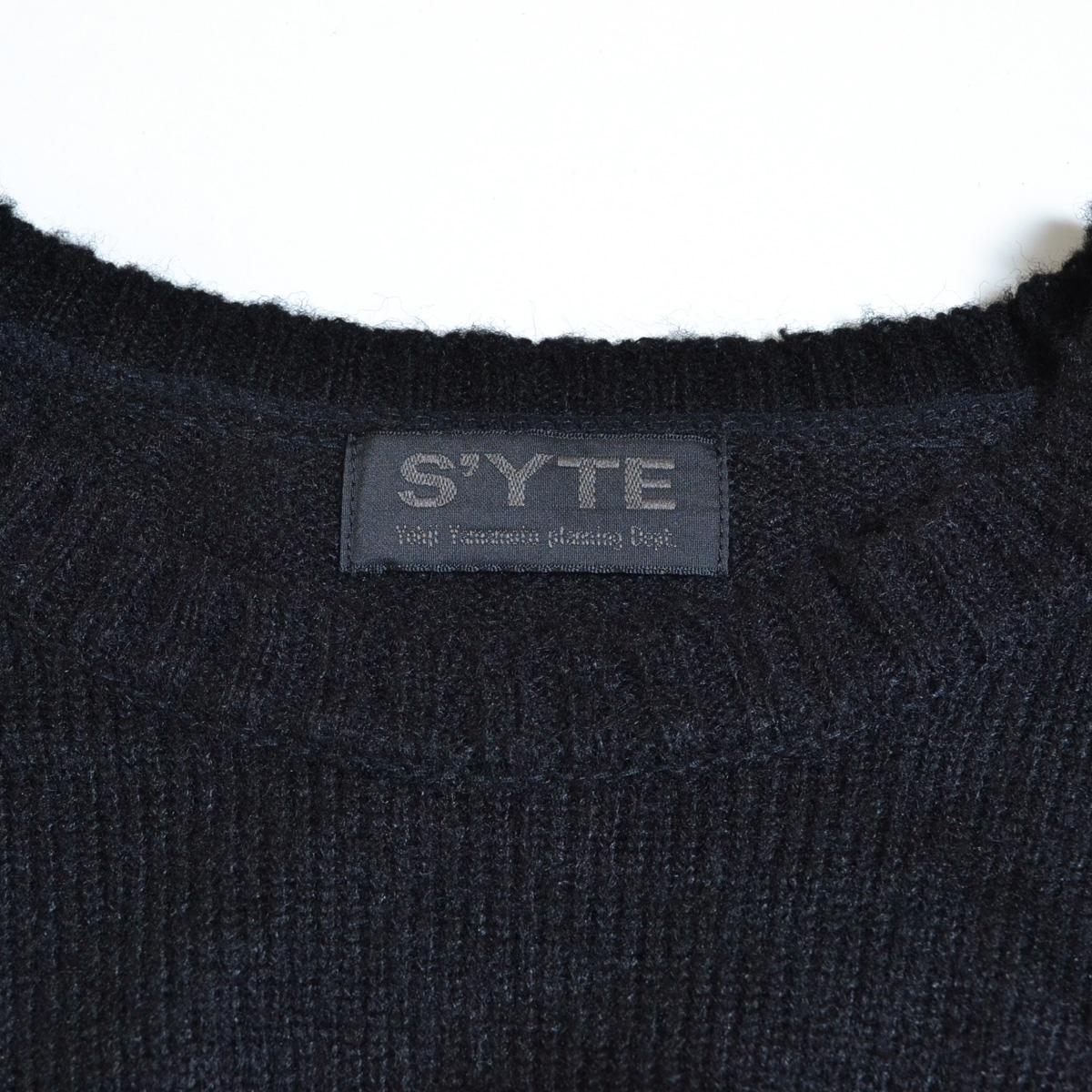 AUTUMN ⁄ WINTER 2021-22 | Yohji Yamamoto (ヨウジヤマモト
