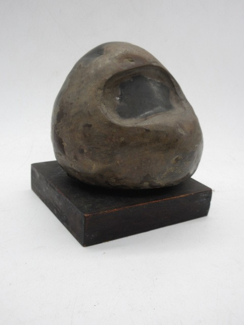達磨　石 鑑賞石 水石 達磨石 重さ約1253g だるま石 10.5x9.5cm 台座付 盆石 の