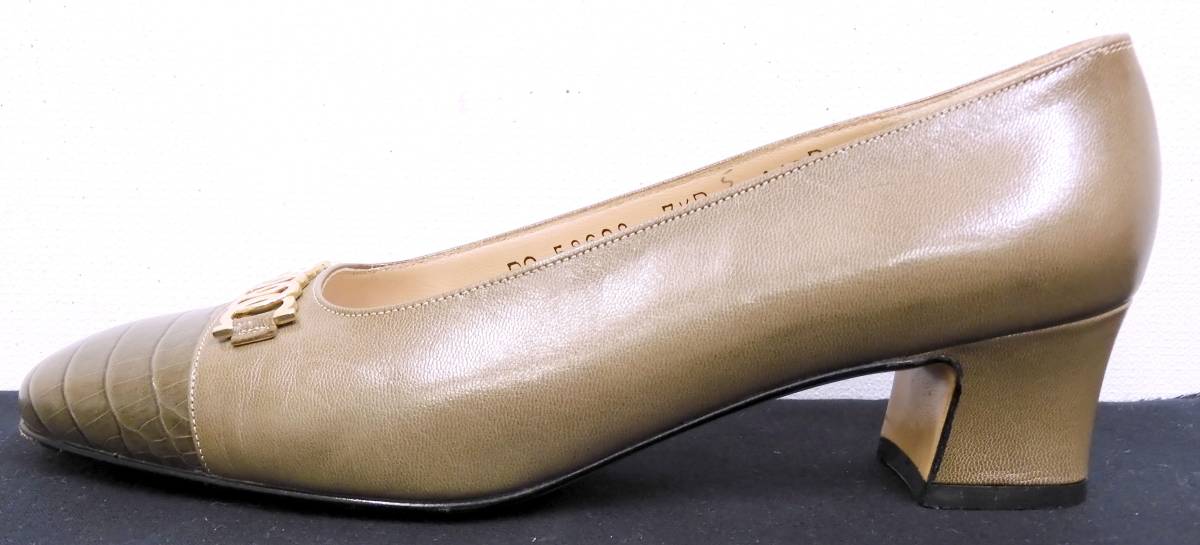 k-694/Slvatore Ferragamo パンプス ベージュ/7 1/2(目安：25.0cm 