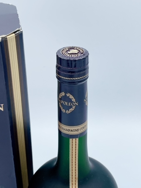 未開栓】 COURVOISIER NAPOLEON クルボアジェ ナポレオン 700ml 40