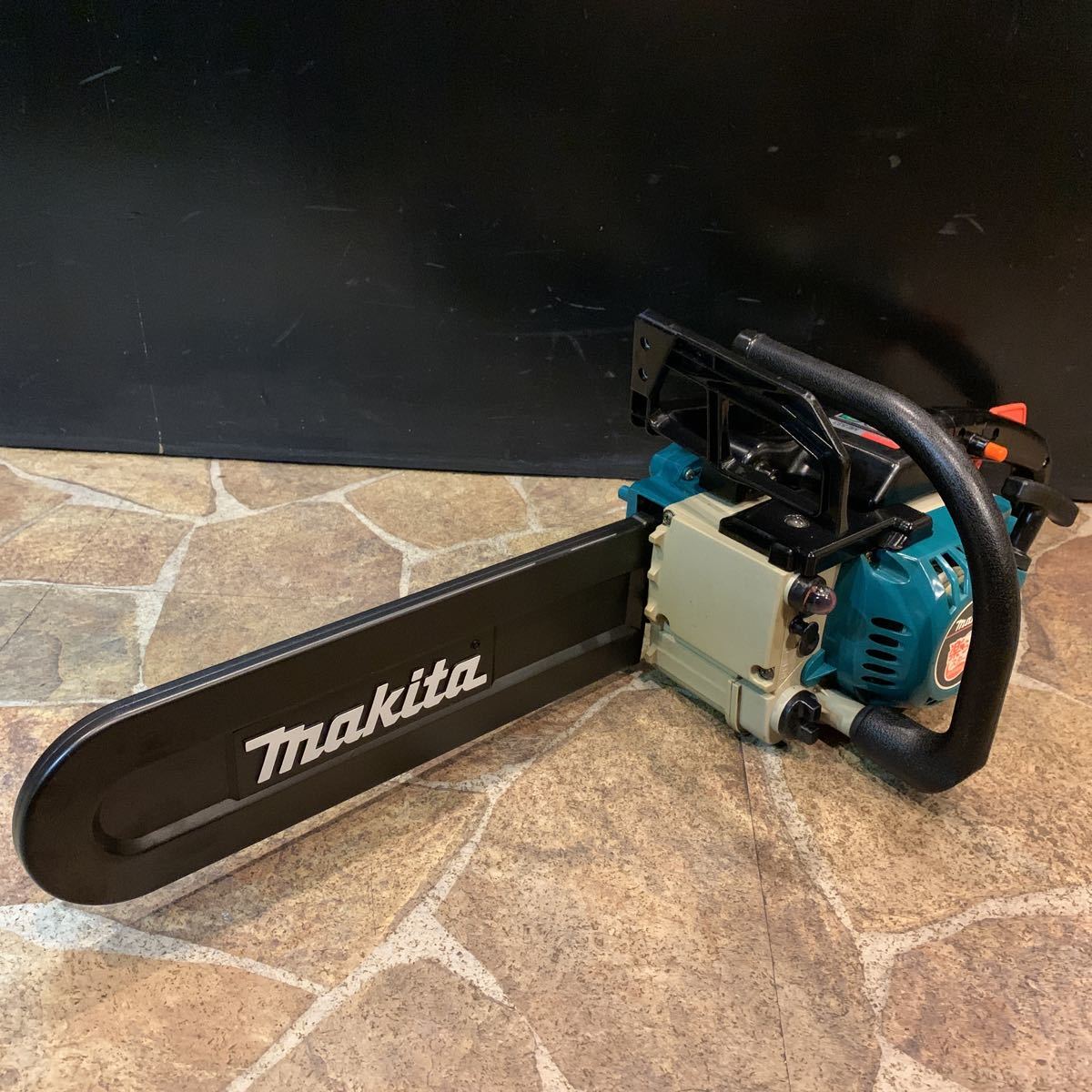 マキタ エンジンチェーンソー ME333 makita