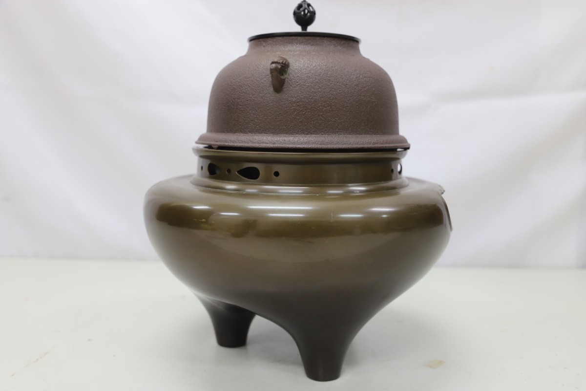 唐銅 朝鮮風炉 風炉師 麻生雄芳 / 釜師 菊池政光 共箱 (F7304) 茶道具