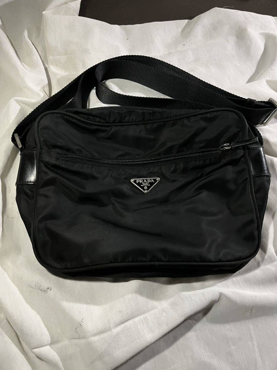 赤字超特価，セール PRADA プラダ ショルダーバック 三角プレート(ショルダーバッグ)｜売買されたオークション情報、yahooの商品情報をアーカイブ公開 - オークファン かばん、バッグ