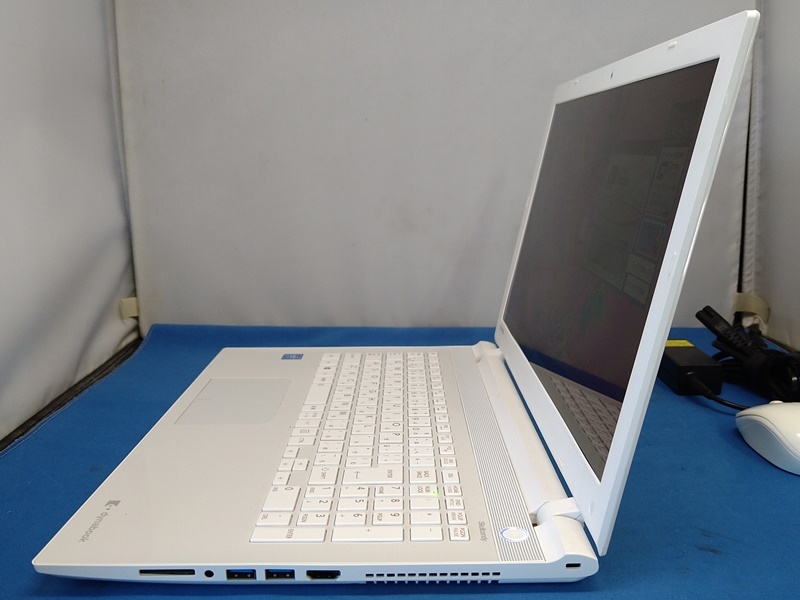 東芝 dynabook T45 T45⁄GR PT45GRP-SEA [モデナレッド] 価格比較