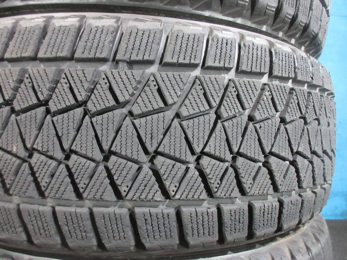 18インチ BRIDGESTONE BLIZZAK DM-V2 225/55R18 98Q 4本 №02710E 室内
