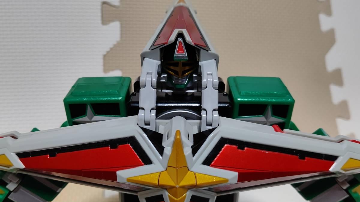 バンダイの「忍風戦隊ハリケンジャー 飛翔変形 DX天空神（テンクウジン