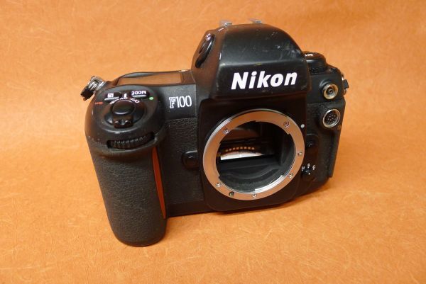 F100 Nikon ニコン l136 ジャンク Nikon F100 ボディのみ ニコン