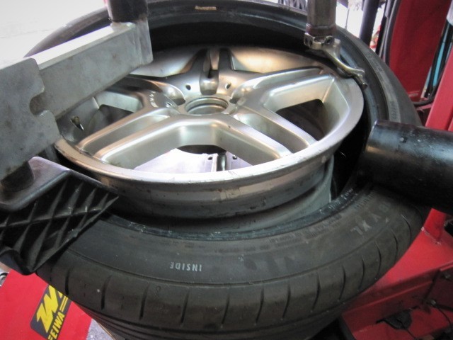 ■一流メーカー■タイヤチェンジャー■外チャック24インチ■内チャック26インチ■インフレーター内蔵■ダブルサポート付■エイワ■EIWA_8