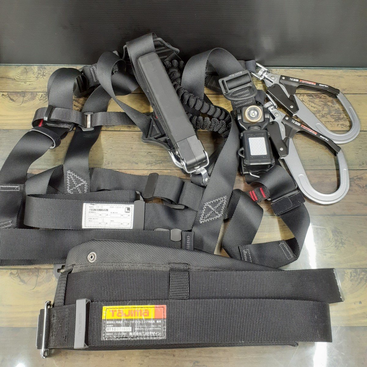 中古品】 Tajima フルハーネス型 ダブルランヤード 蛇腹 Lサイズ 