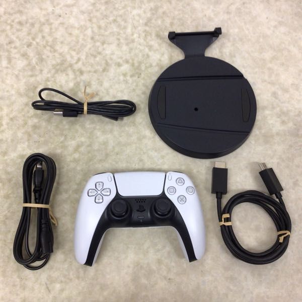 PS5 動作確認&frasl;初期化済 1円～ 0 ゆったり ゲーム2本 1円〜 動作確認済 初期化済 PS5 Digital Edition 本体 CFI-1000B 825GB