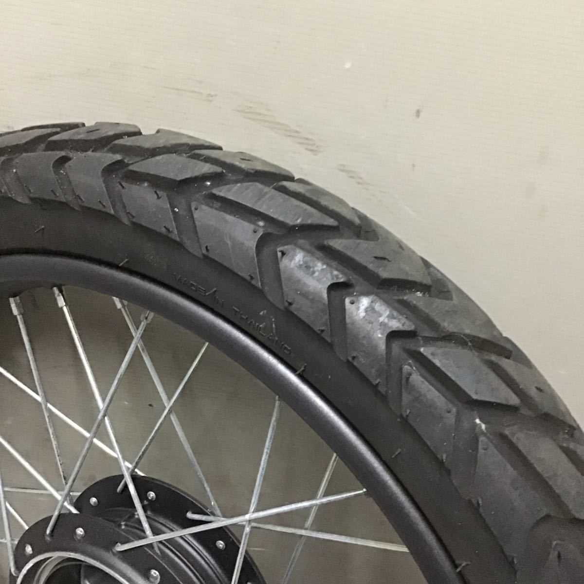 t2-9 ホンダ クロスカブ110 JA45 フロントホイール タイヤ セット 走行