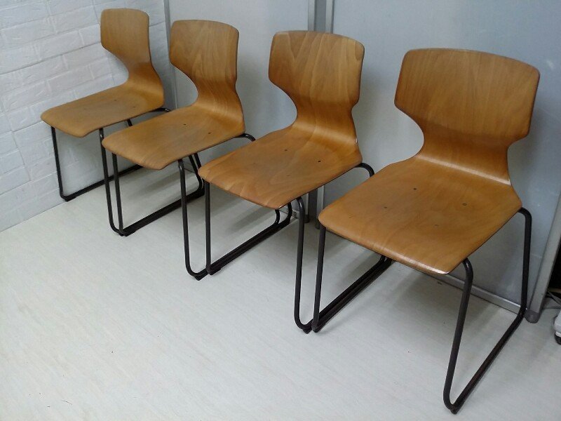 一般 AIPAG パグホルツ Pagholz Pagwood スタッキングチェア ①