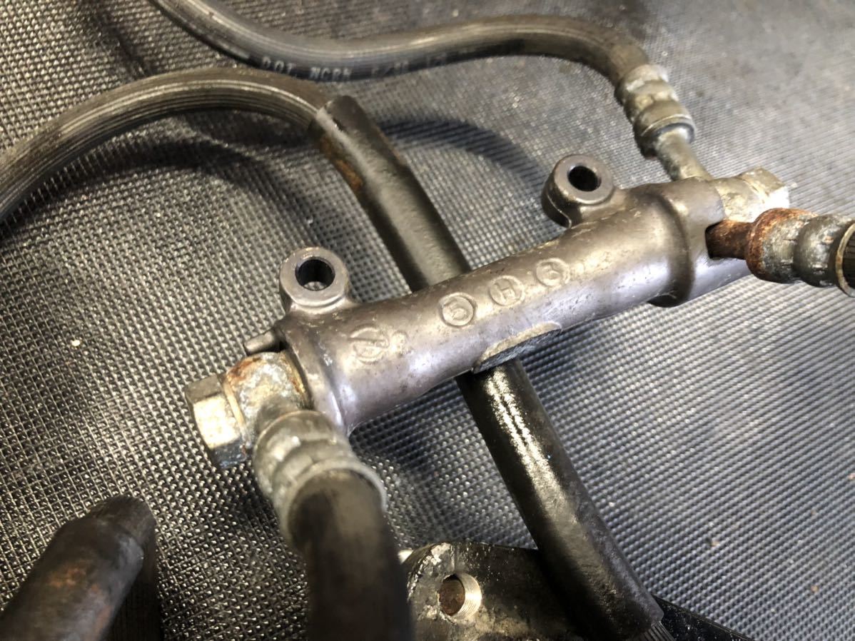 確実実動 CB400N CB250T フロントブレーキキャリパー マスター