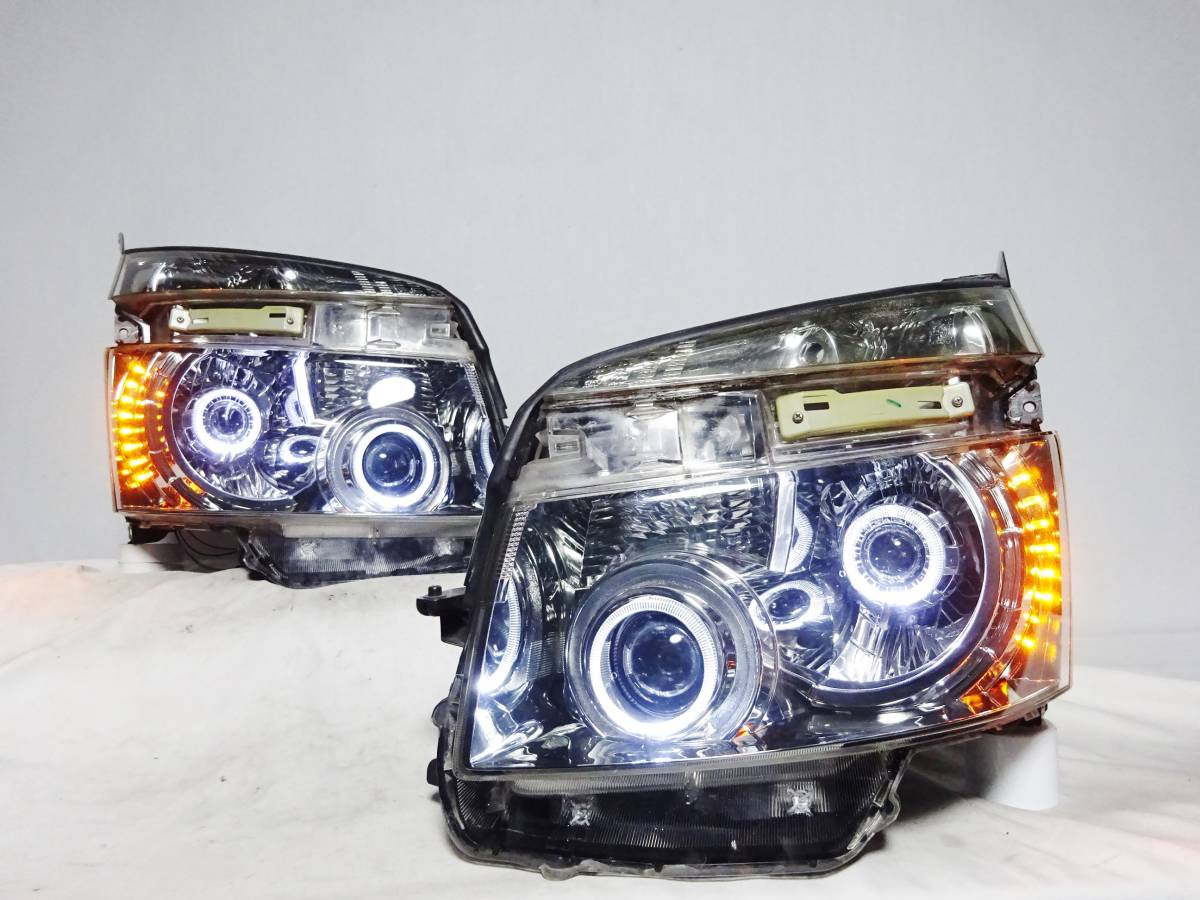 磨クリーニング済 ヴォクシー 70 前期 LED イカリング W