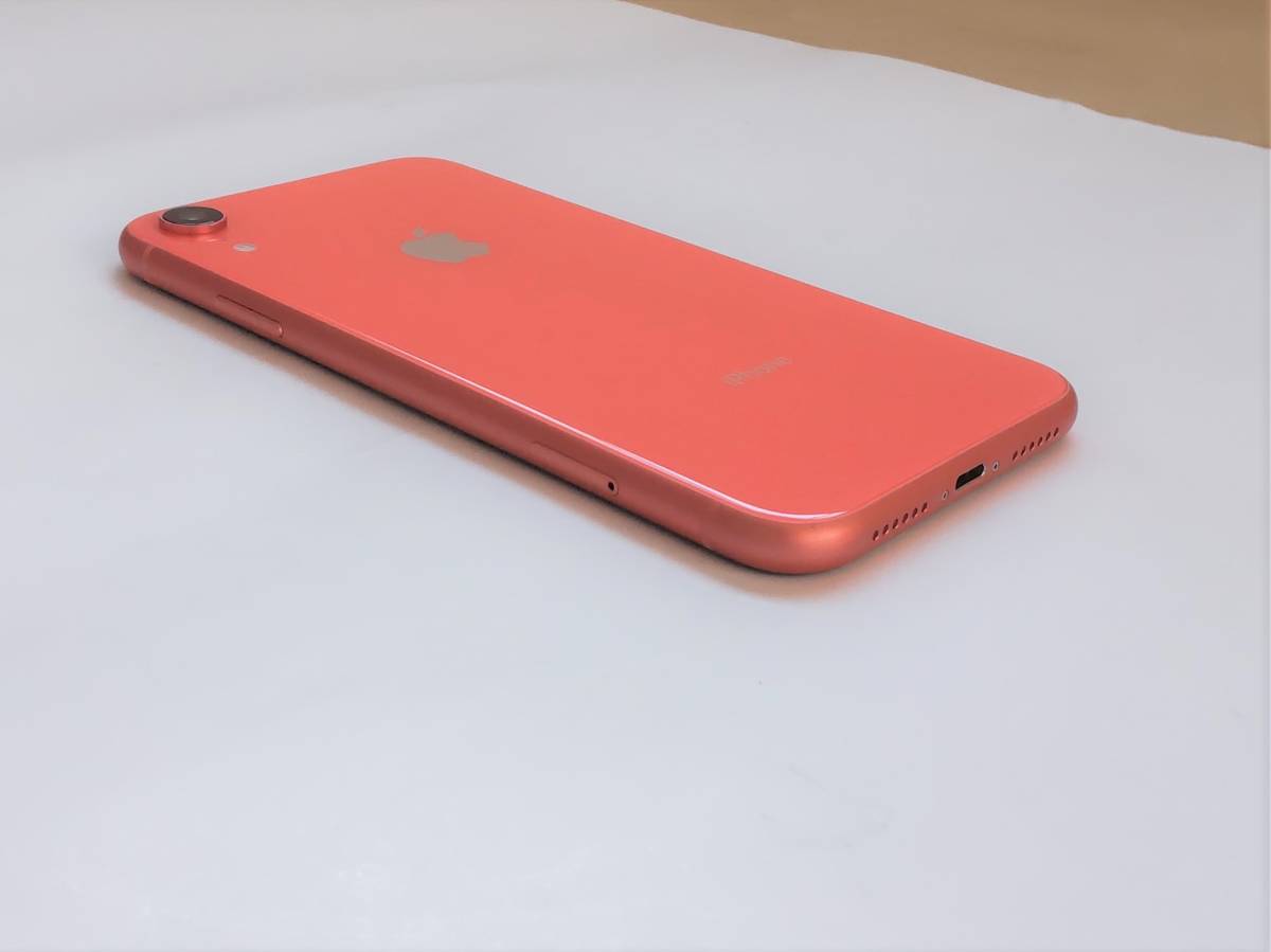 得価，正規品 送料無料 美品 iPhone XR SIMフリー 64GB 90％ コーラル オレンジ 格安SIM使用可能 SIMロック解除済み 10R 大画面モデル