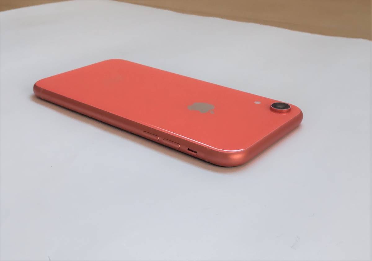 得価，正規品 送料無料 美品 iPhone XR SIMフリー 64GB 90％ コーラル オレンジ 格安SIM使用可能 SIMロック解除済み 10R 大画面モデル