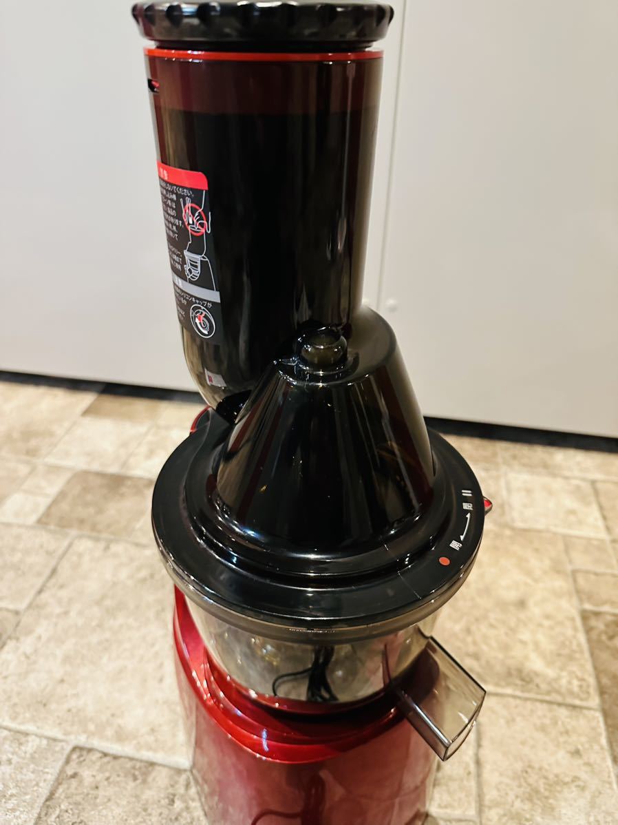 0620-091 KUVINGS ホールスロージューサー JSG-641M レッド Kuvings